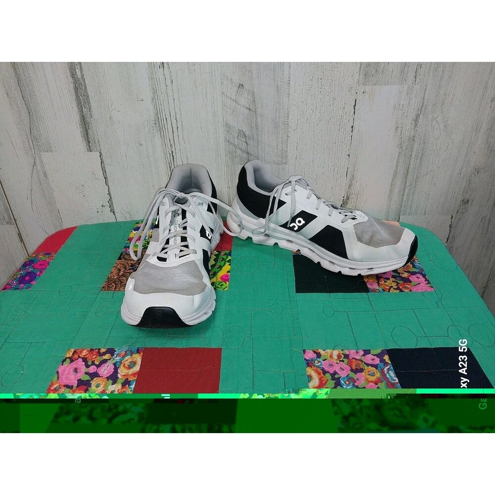 ON Cloudrunner Glacier Black Size 11
